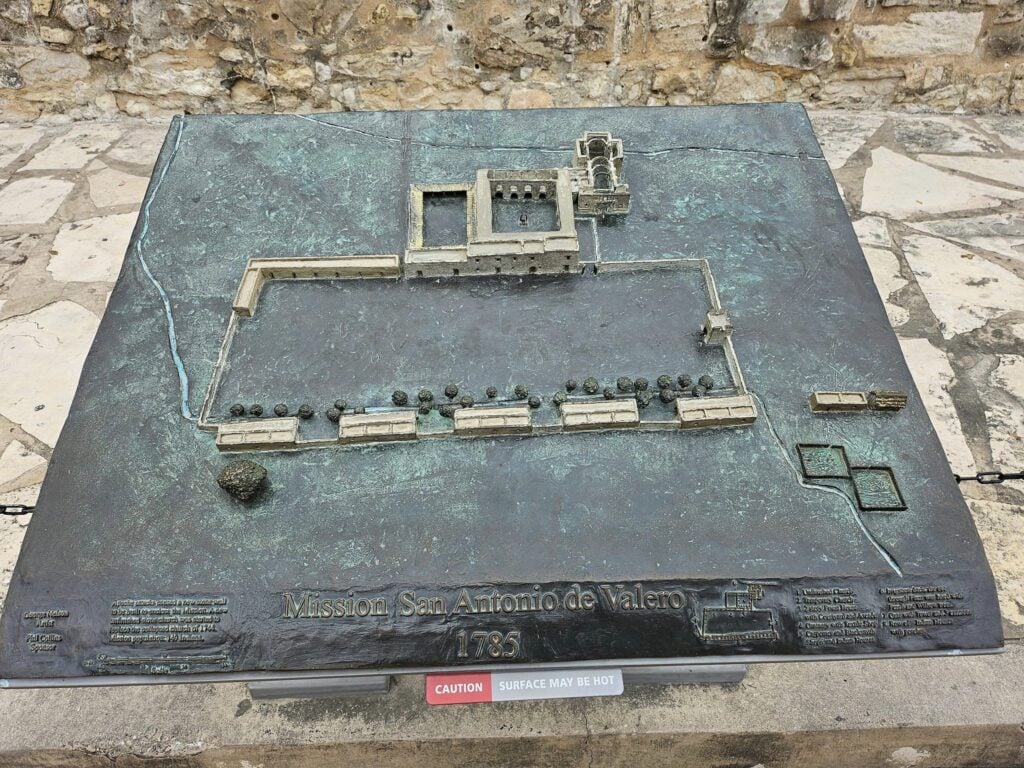 A smaller diagram of the Alamo